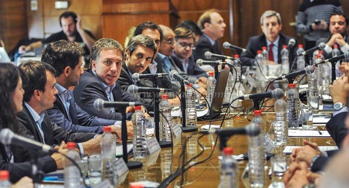 Listo el acuerdo con provincias para no subir gastos — Hacienda
