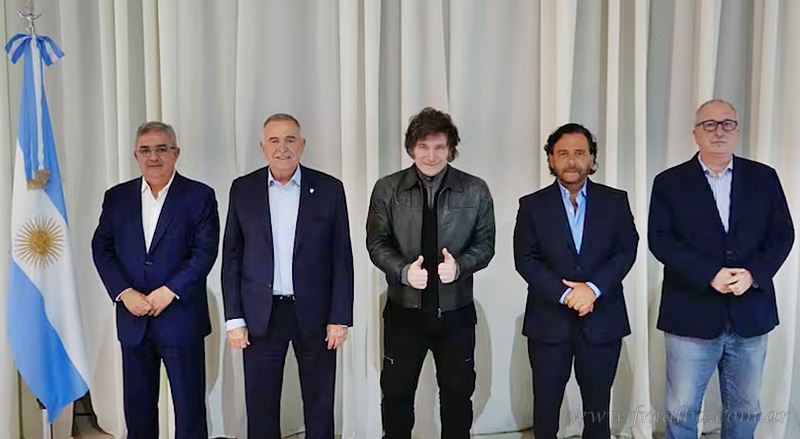 Milei inaugura una nueva etapa con los gobernadores y consolida una mayor&iacute;a inesperada en el Congreso