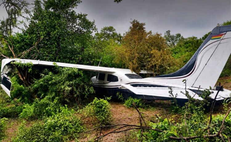Chaco Salteño: hallan avioneta boliviana abandonada en Los Blancos