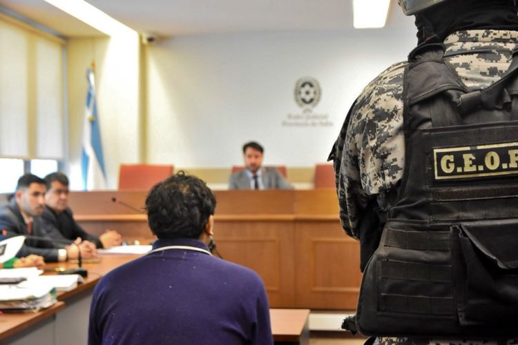 Imputaron a “Camboya” por evasión y amenazas con arma