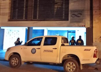 Salta: allanamientos y una detenida por aptos médicos irregulares para licencias profesionales de conducir