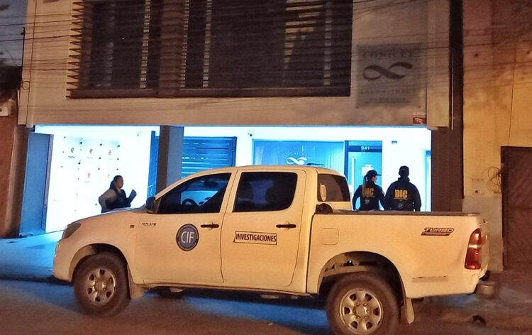 Salta: allanamientos y una detenida por aptos médicos irregulares para licencias profesionales de conducir