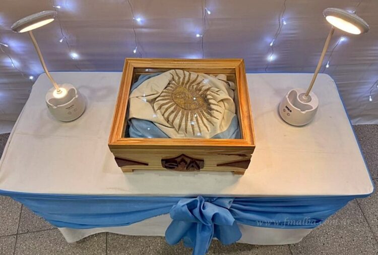 Hito histórico en Tartagal: el Colegio San Antonio celebró sus Bodas de Plata con un emotivo cambio de bandera