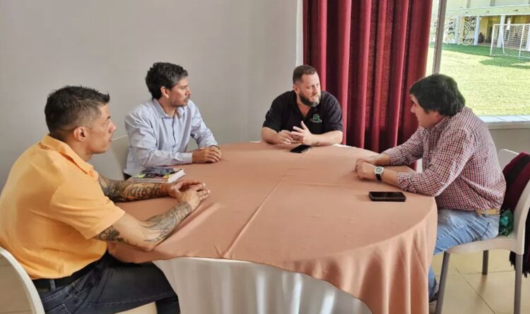 Analizaron impacto de las inversiones hidrocarburíferas para 2025