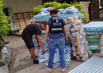 Desarrollo Social brindó asistencia a familias de Tartagal tras las intensas lluvias