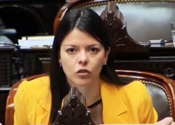 Salta: Emilia Orozco, nuevamente noticia nacional por su viaje a Dubái