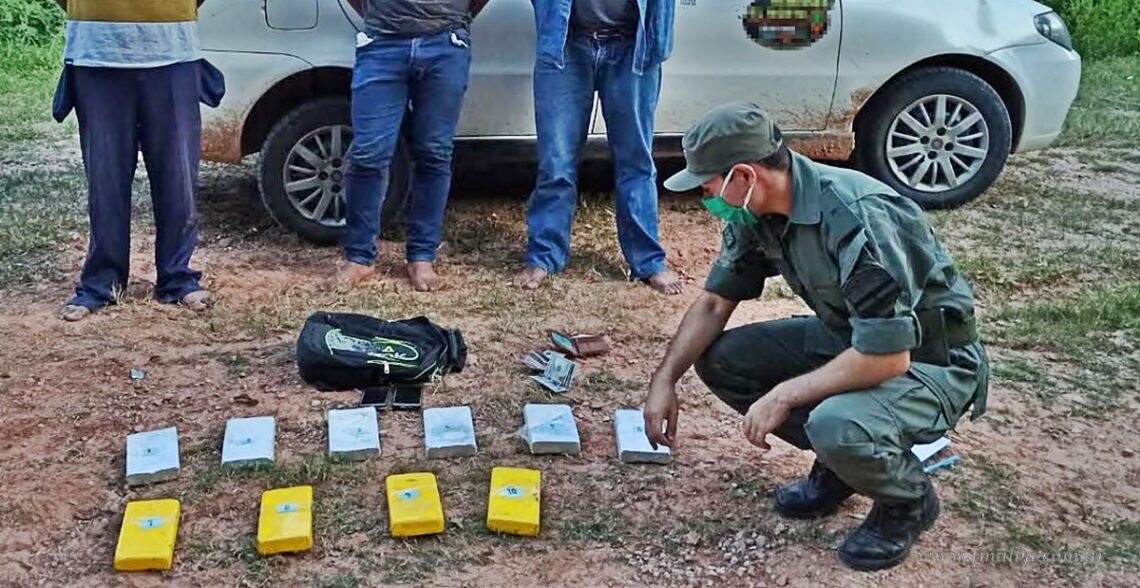 Aguaray: 3 detenidos con 10 kilos de droga dentro de una mochila