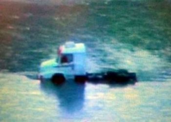 Orán: camión cruzó ilegalmente de Argentina a Bolivia por el Río Bermejo