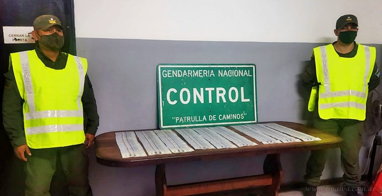 Salvador Mazza: pareja detenida con más de 70 mil dólares en destino a Santiago del Estero