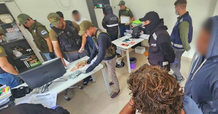 Salvador Mazza: allanamientos por causa ligada al contrabando millonario de mercadería y granos en la frontera