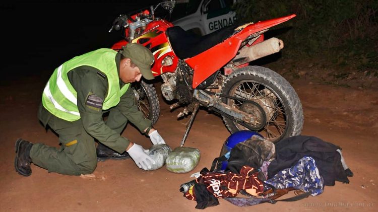 Aguaray: dos motoristas detenidos con marihuana