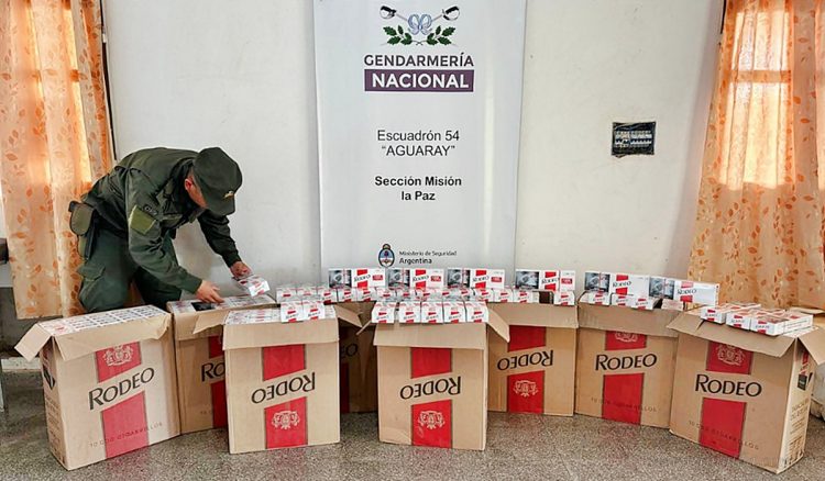 Misión La Paz: gendarmes interceptan carga de cigarrillos extranjeros