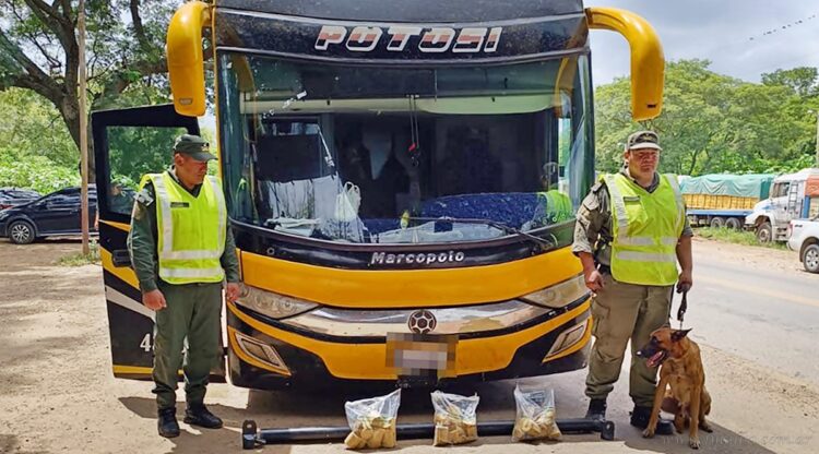 Aguaray: dos choferes bolivianos detenidos por narcotráfico