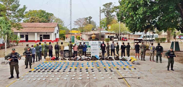 Narcotráfico: 11 detenidos en Tartagal por transportar más de 200 kilos de drogas