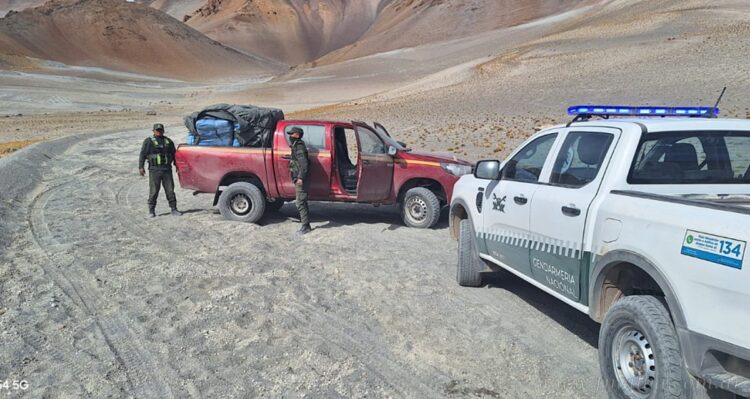 San Antonio de los Cobres: gendarmes descubren cargamento de marihuana