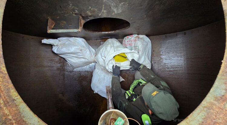 Aguaray: Gendarmería halló más de 112 kilos de droga ocultos en un camión cisterna