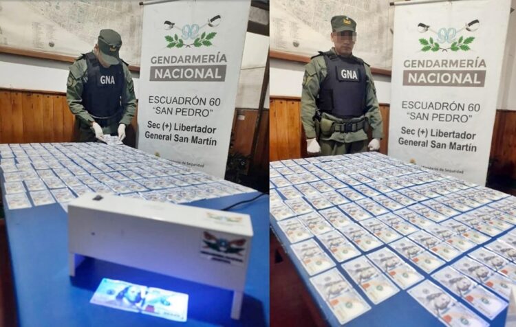 Jujuy: dos mujeres ocultaban 11 mil dólares bajo la ropa