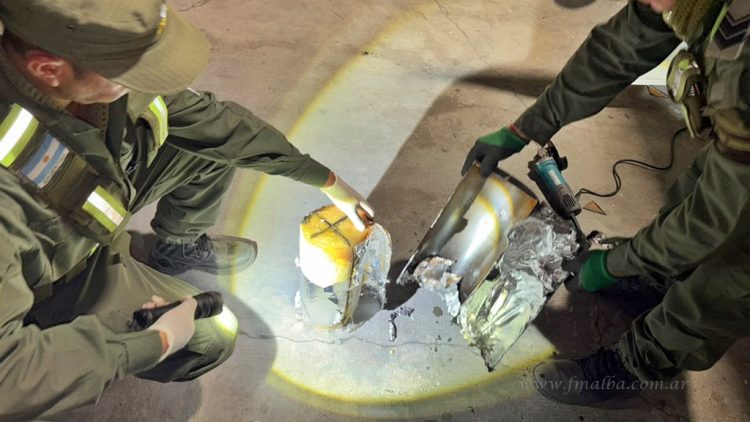 Santiago del Estero: adaptó 7 kilos de pasta base de cocaína dentro del filtro de aire de un camión proveniente de Bolivia