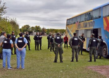 Gendarmería detuvo transporte de pasajeros que trasladaba  presunta víctima de trata