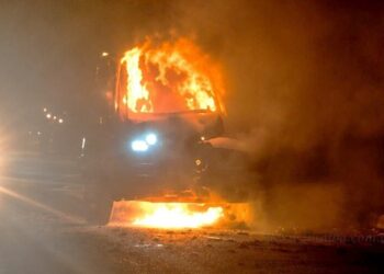 Tartagal: desperfecto eléctrico habría causado el incendio de una camioneta