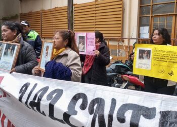 “No buscamos venganza, exigimos justicia”: Mariana Aranda marchará a pie hasta Salta Capital por la muerte de su hija y su nieta