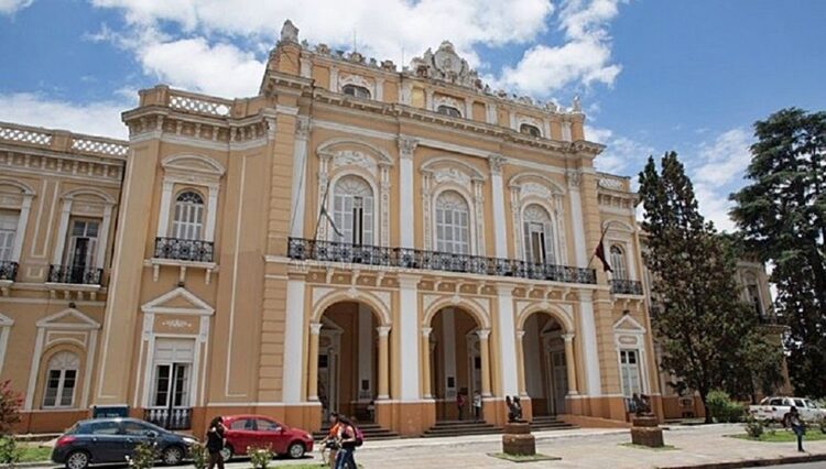 Legislatura Provincial: el lunes 24 asumen nuevos senadores y diputados