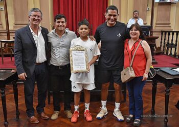 Máximo Maza recibe el reconocimiento en la Cámara de Diputados de Salta