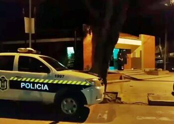 Tragedia en Orán: dos policías fallecen tras un violento episodio en la sede de Drogas Peligrosas