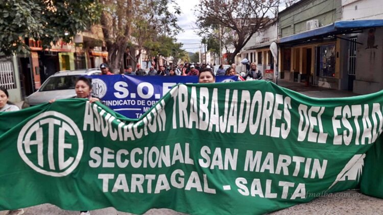 Paro de trabajadores municipales en Tartagal por falta de respuestas concretas del Ejecutivo