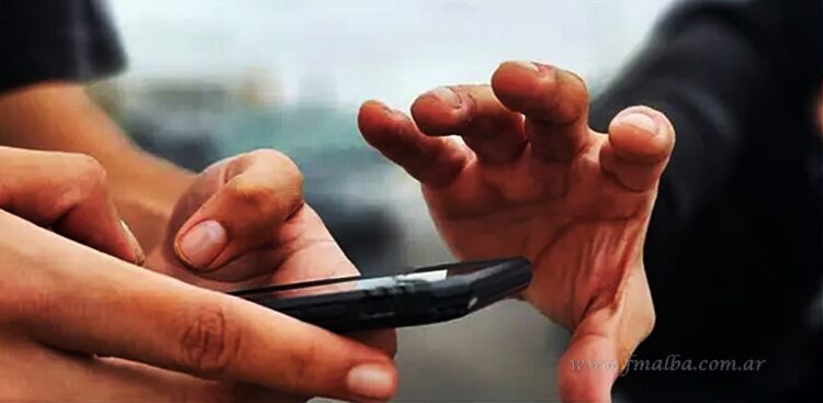 Raful condenado por el robo de un celular a una mujer