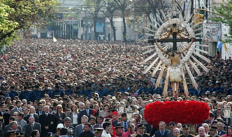 Agosto sin días no laborables: el único fin de semana largo del mes será por San Martín
