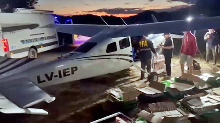 Santa Fe: Dictan prisión preventiva para los ocho detenidos por la avioneta con 442 kilos de cocaína