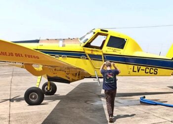 Aguaray: suman un avión hidrante para combatir los incendios forestales