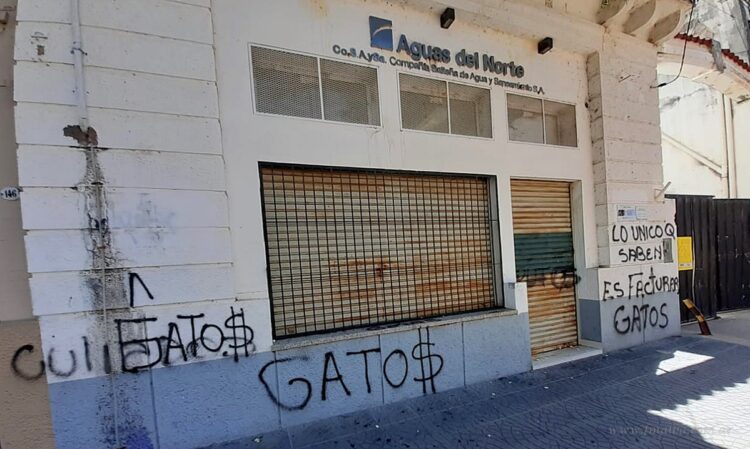 Marcha y manifestación de Movimiento Quebracho por “mal” servicio en agua y energía