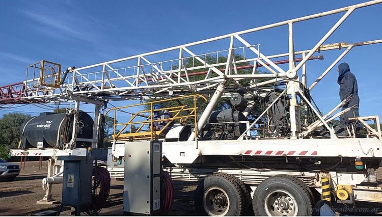 Barrio Fátima: avanza la construcción de pozo de agua