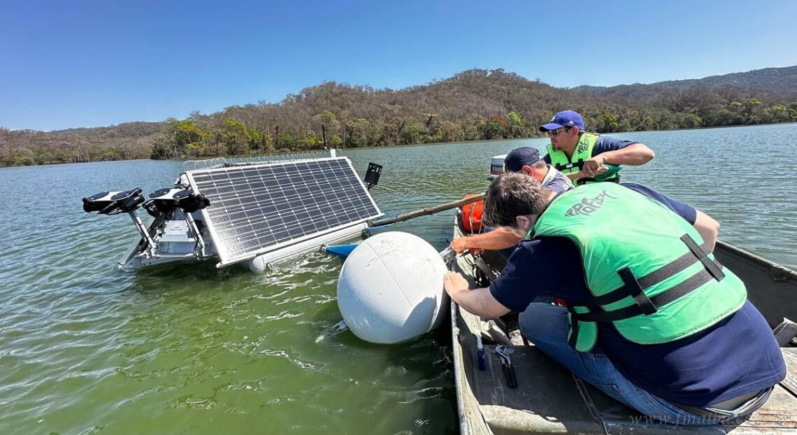 Dique Itiyuro: instalación de boyas para el control de algas en El Limón, en la etapa final