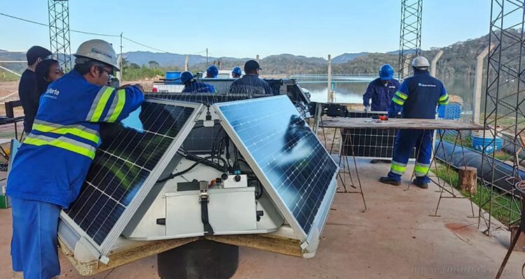 Embalse El Limón: Aguas del Norte y especialistas de Paises Bajos actualizaron el sistema de las boyas
