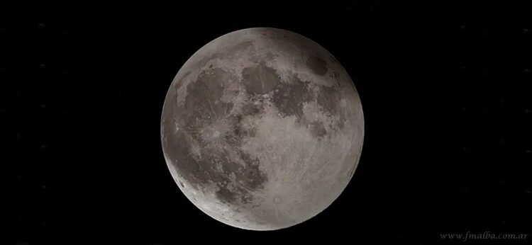 Eclipse parcial de luna, este martes por la noche