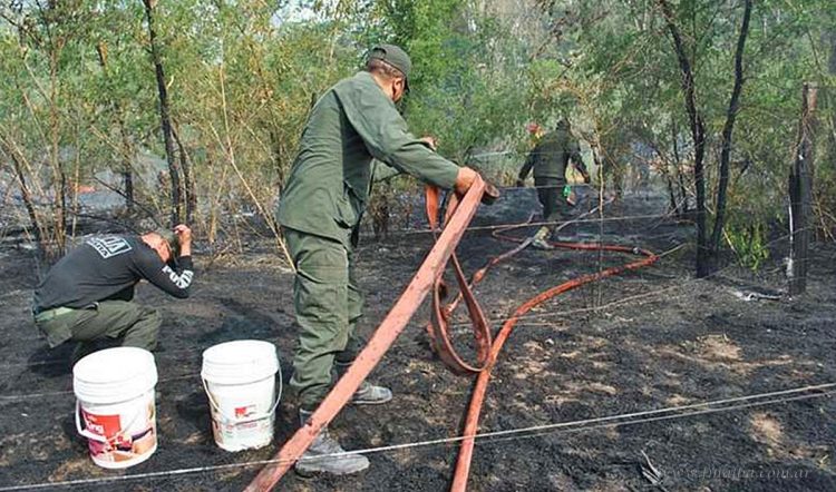 Yacuiba: estación eléctrica Yaguacua, en peligro por incendio de proporciones