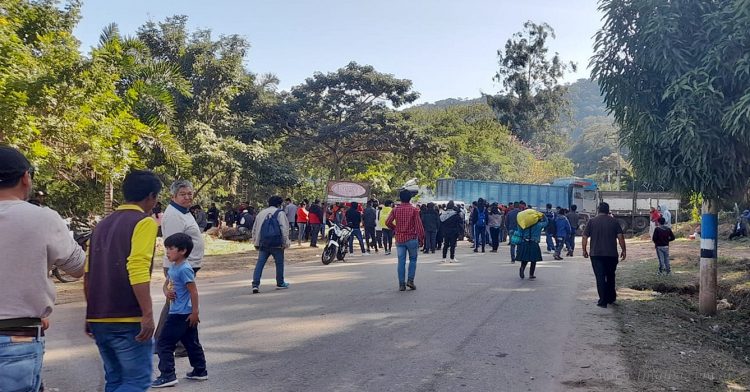 Internacionales: cuarto intermedio en Bermejo con liberación de rutas y cruces con Argentina