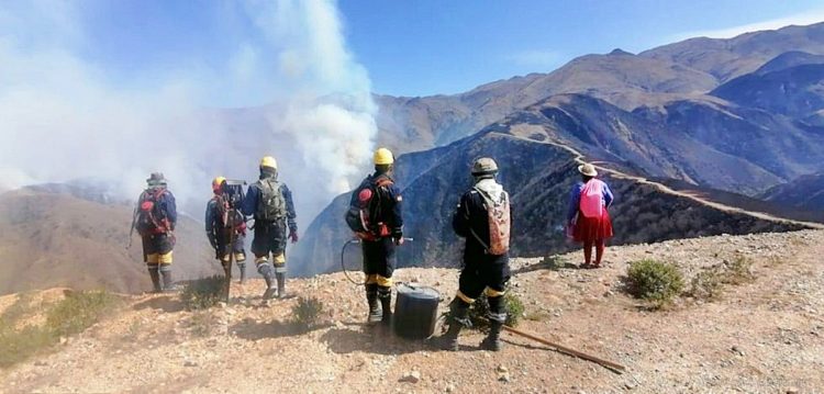 Internacionales: incendios en Tarija, cercanos a la frontera con Argentina, controlados