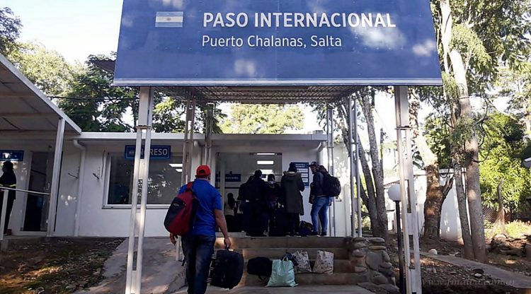 Bermejo: Migración vuelve a trabajar en el paso de chalanas pero el puente sigue cerrado