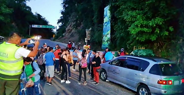 Yacuiba: docentes de la región, con paro de 48 horas y cortes en rutas