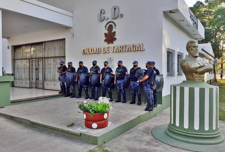 Concejo Deliberante amaneció bajo custodia policial