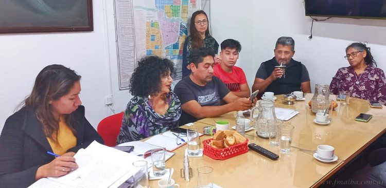 Transporte: remises y taxis proponen elevar tarifa por arriba de 500 pesos