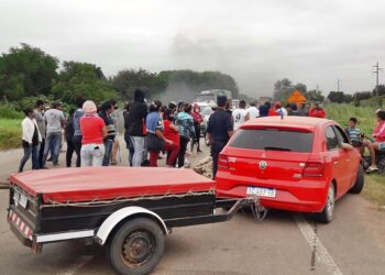 Coronel Cornejo: pobladores cortaron el paso sobre Ruta Nacional 34