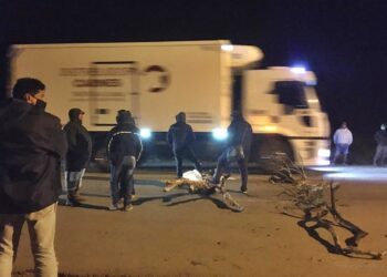 Coronel Cornejo: bajo frío invernal, persiste corte en Ruta Nacional 34