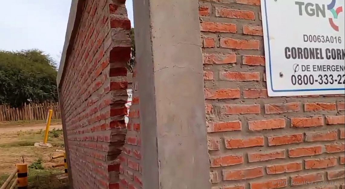 Coronel Cornejo: terreno donde se asientan equipos de gas, registra peligroso hundimiento