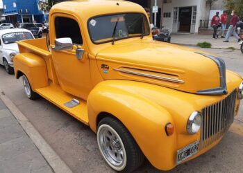 18 de Abril, carrera de autos clásicos “Vuelta por los Cerros del Sol”