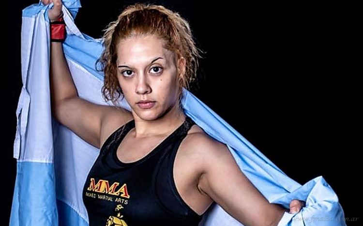 Deportes: Lourdes Oviedo parte al Campeonato Sudamericano WAKM Paraguay